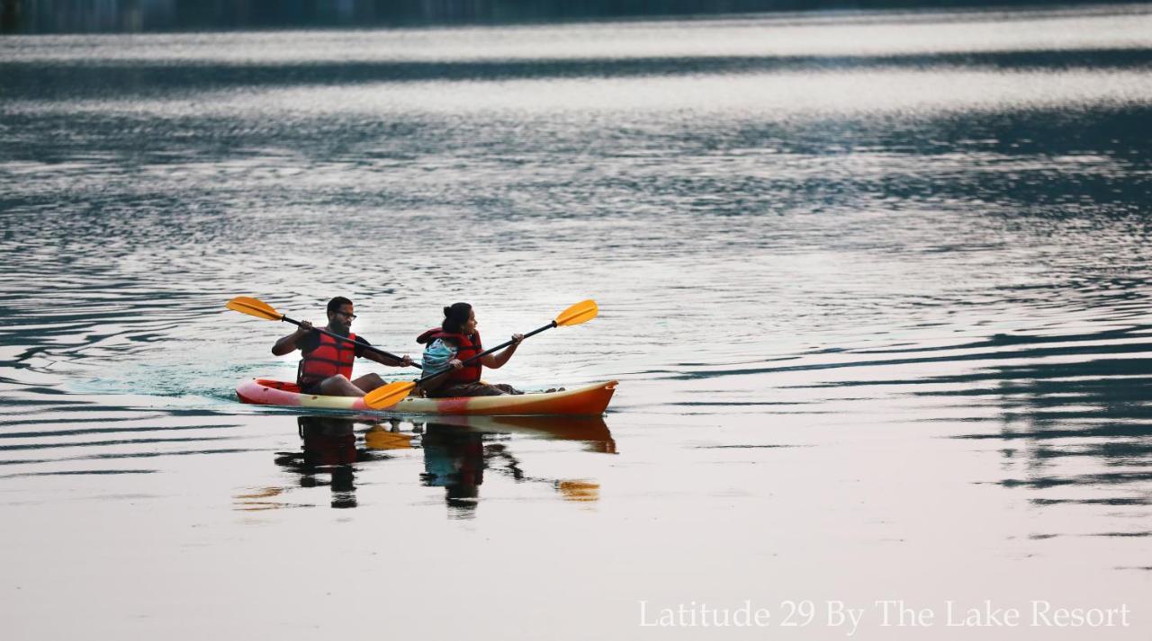 Latitude 29 By The Lake Resort Naukuchiatal Bagian luar foto